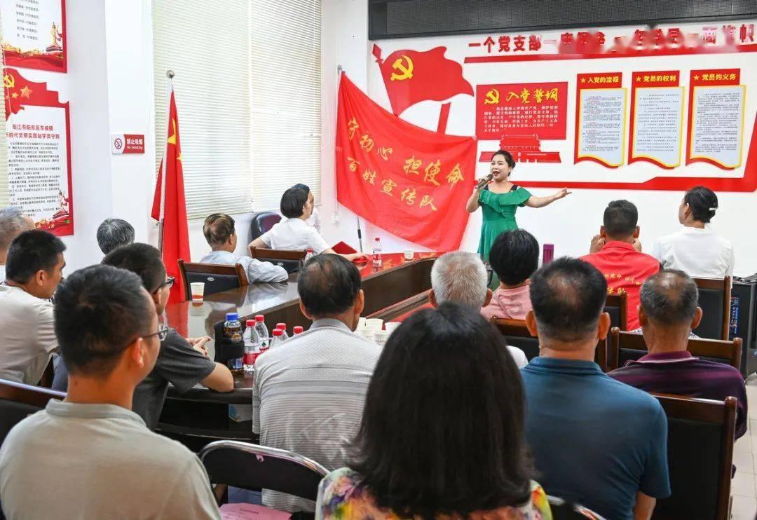 官渡区:龙元素贴画销量激增